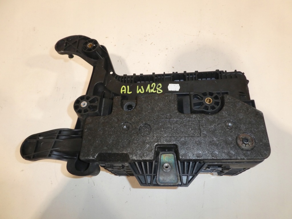 Основа акумулятор vw seat skoda 1k0915333h Зі Шроту