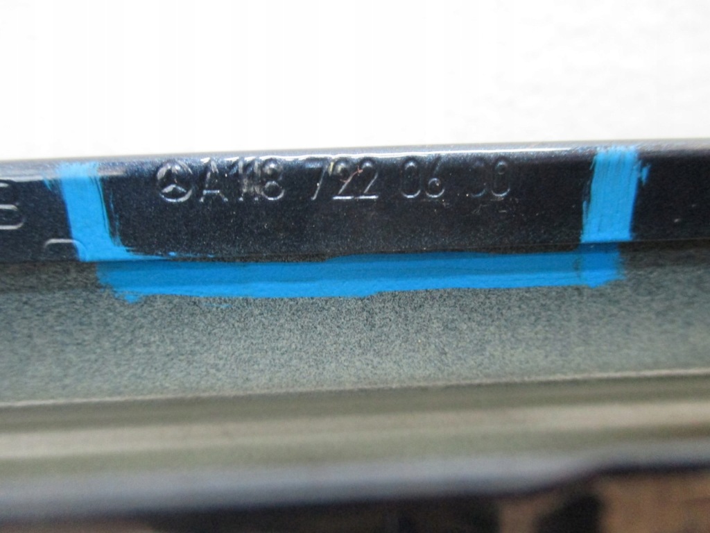 Двері праве передні mercedes cla 118 a1187220800 Недорого