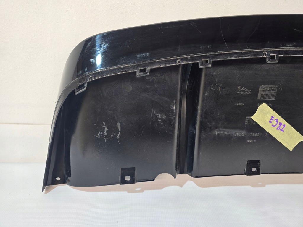 Купить Jaguar i-pace спойлер накладка диффузор бампер задний  задний j9d3-17b891-a 2703