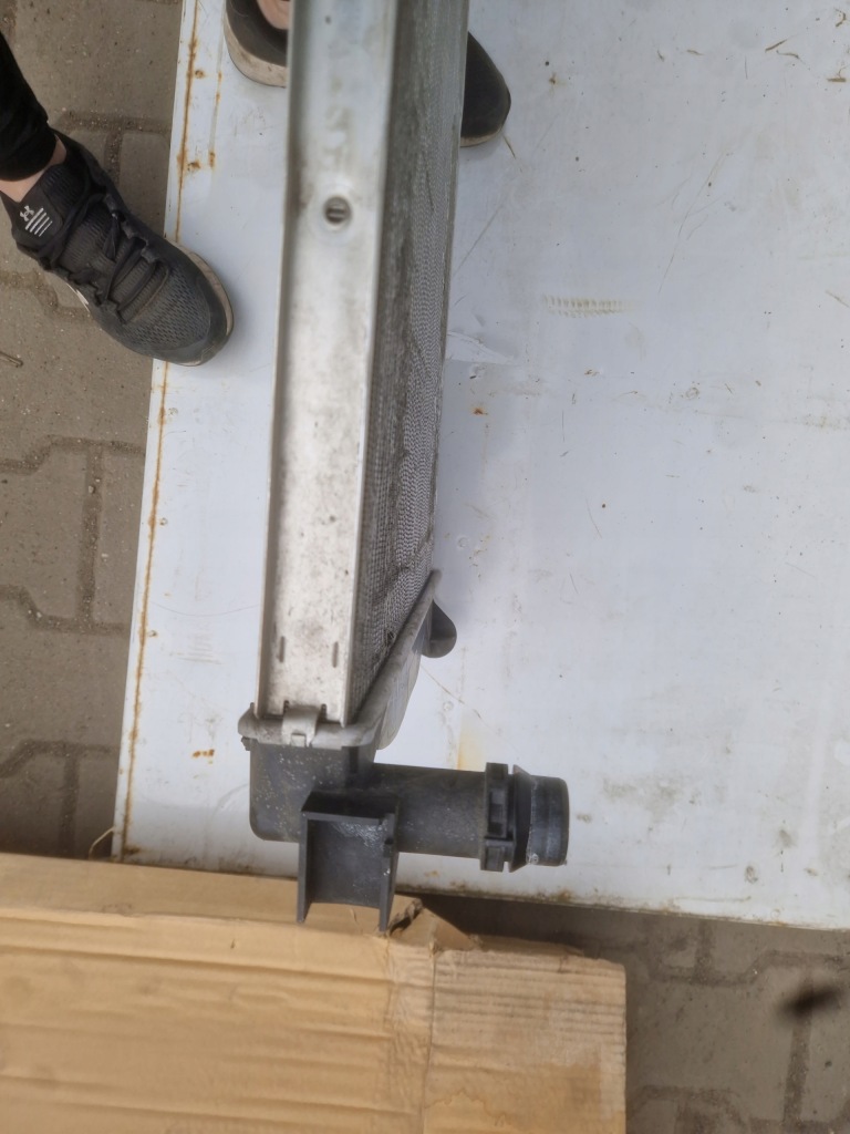 Audi a4 b6 радиатор воды система охлаждение 8e0121251q Оригинал