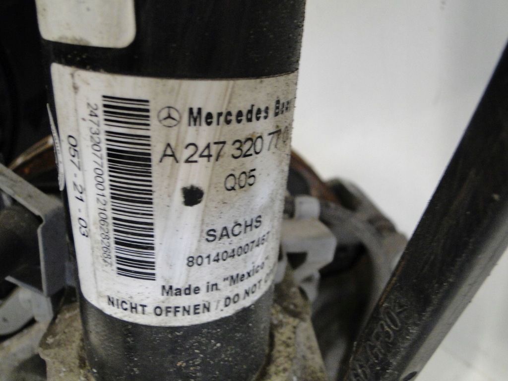 фото №10, Mercedes glb 247 x247 поворотный кулак рычаг лапа правое амортизатор 200d