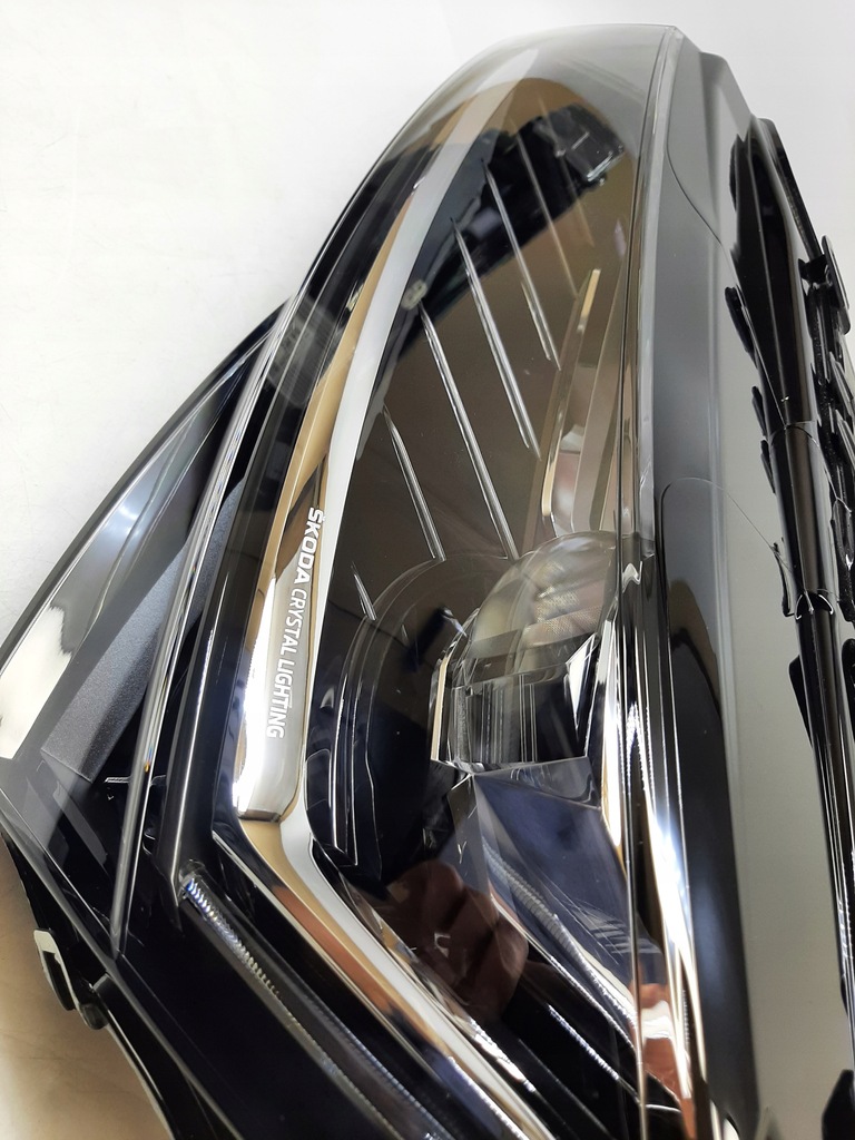 фото №4, Skoda superb 3 левый фара led 3v1941015d