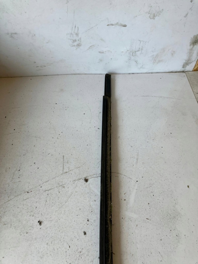 фото №4, Молдинг уплотнитель дверь правый задняя clio iv хром