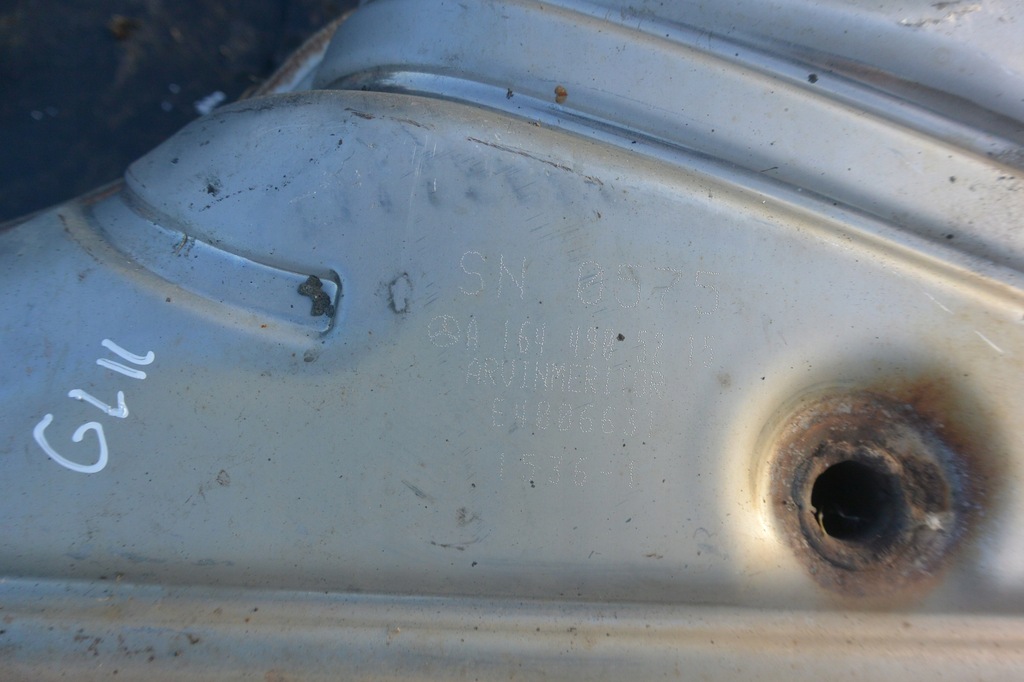 фото №12, Вихлоп гасник кінцевий mercedes-benz ml-klasa gl-klasa x164 w164 комплект