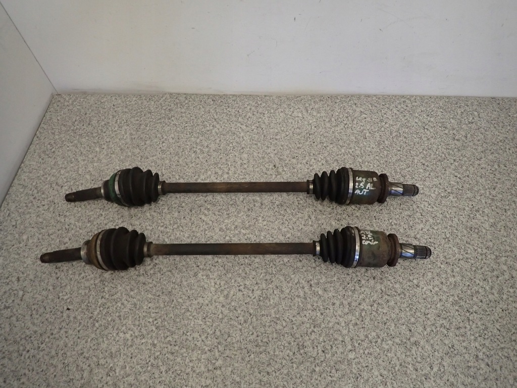 фото №1, Subaru legacy 98-02 2,5 приводной вал приводная задняя