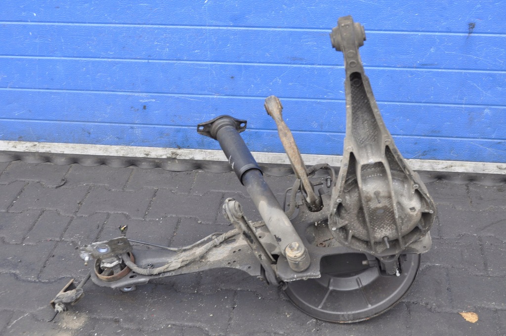 фото №5, Volvo v70 iii 2.0 d3 поворотний кулак права задня