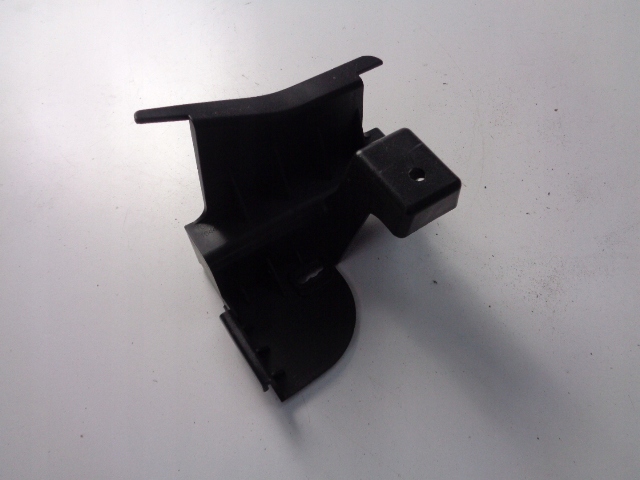 фото №1, Направляющая бампера левый задняя citroen c4 cactus przed lift 2014 rok