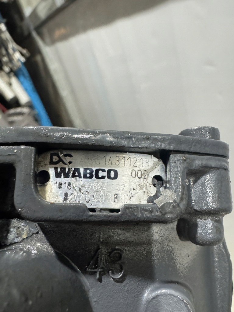 фото №4, Клапан europa mercedes actros mp4 atego 3 a0014311213