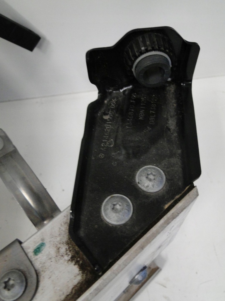 Mercedes ремінь передній передній підсилювач балка зона e klasa w214 s214 214 Оригінал