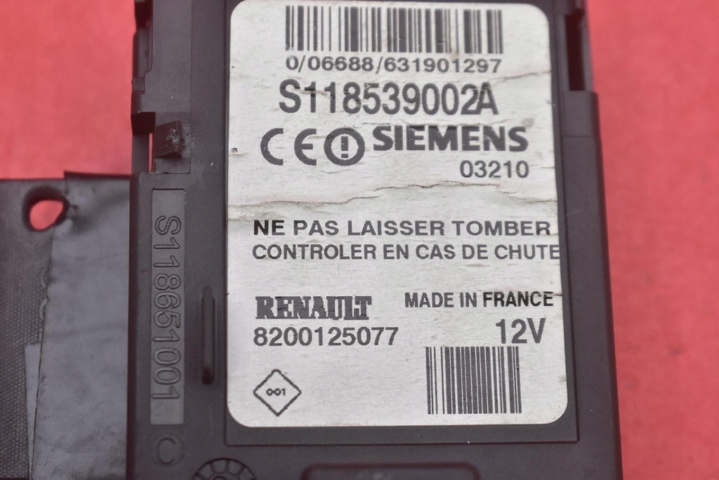 фото №3, Замок запалювання ключ кнопка кнопка старт/стоп 8200125077 renault megane scenic 2 ii