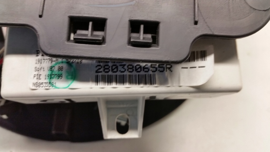 фото №7, Дисплей радио навигации renault clio iii 3 tomtom карта корпус europa