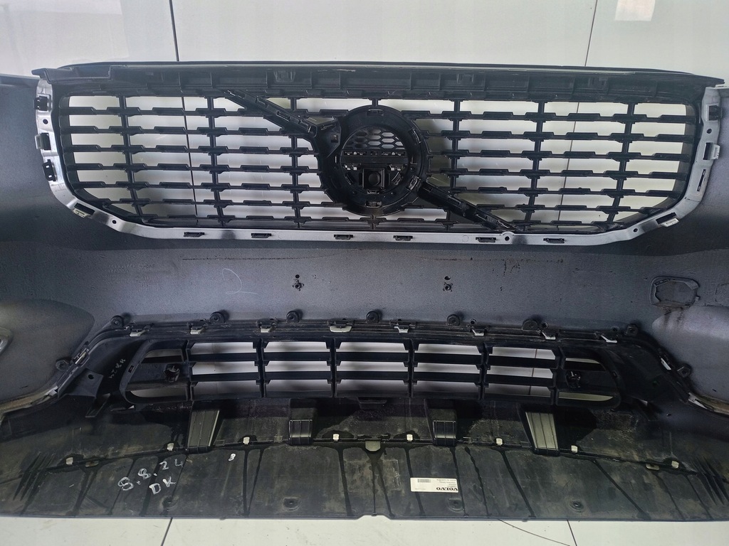 фото №11, Бампер volvo xc40 ii 17- перед лист inscription