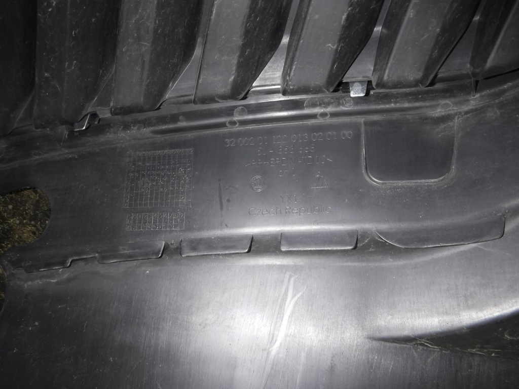 фото №5, Решітка радіатора перед решітка радіатора skoda rapid 5ja853668