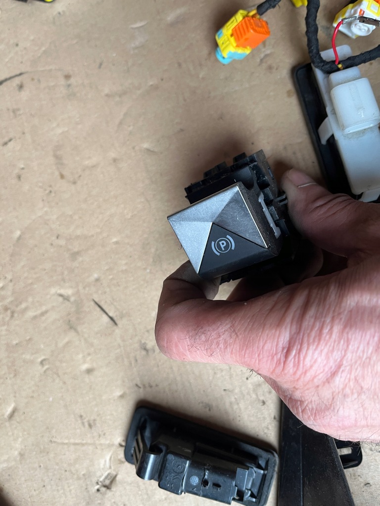 фото №1, Кнопка citroen ds7 p паркувальний