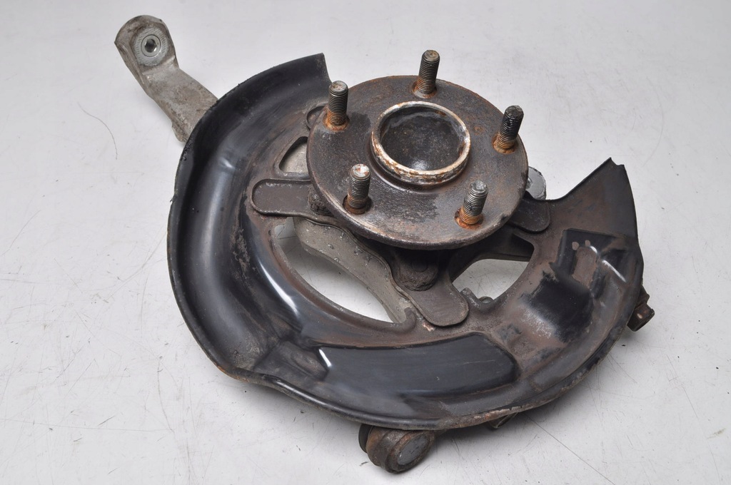 фото №1, Lexus is iii поворотний кулак ліва передня