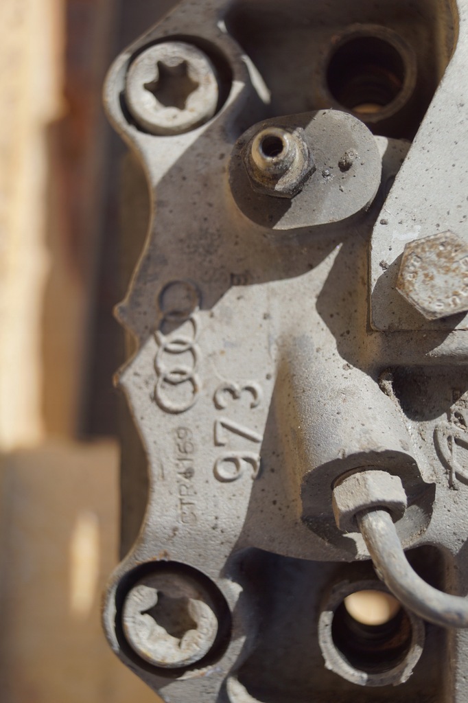 фото №8, Супорт гальмівний лівий перед audi a8 d3