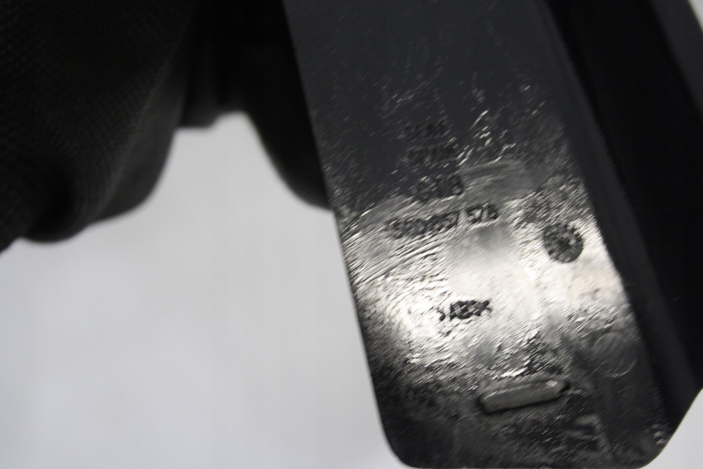 фото №8, Защита дверь правая toledo iii 5p0857578