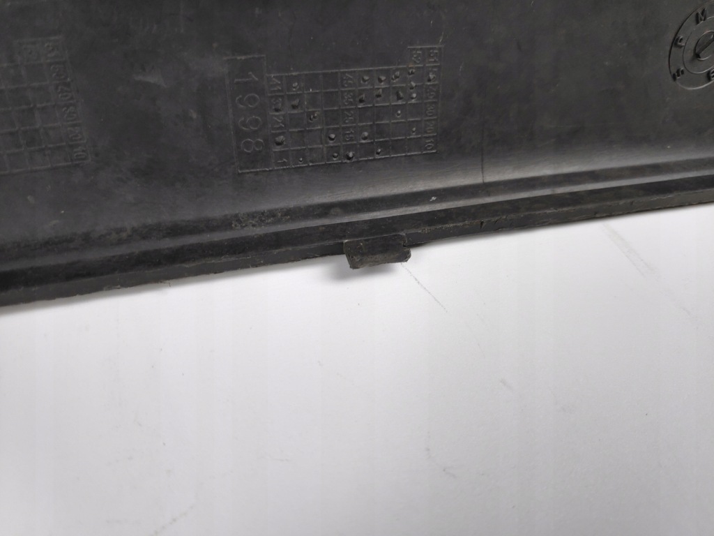 фото №12, Vw passat b5 sedan молдинг бампера левый задняя 3b5807791