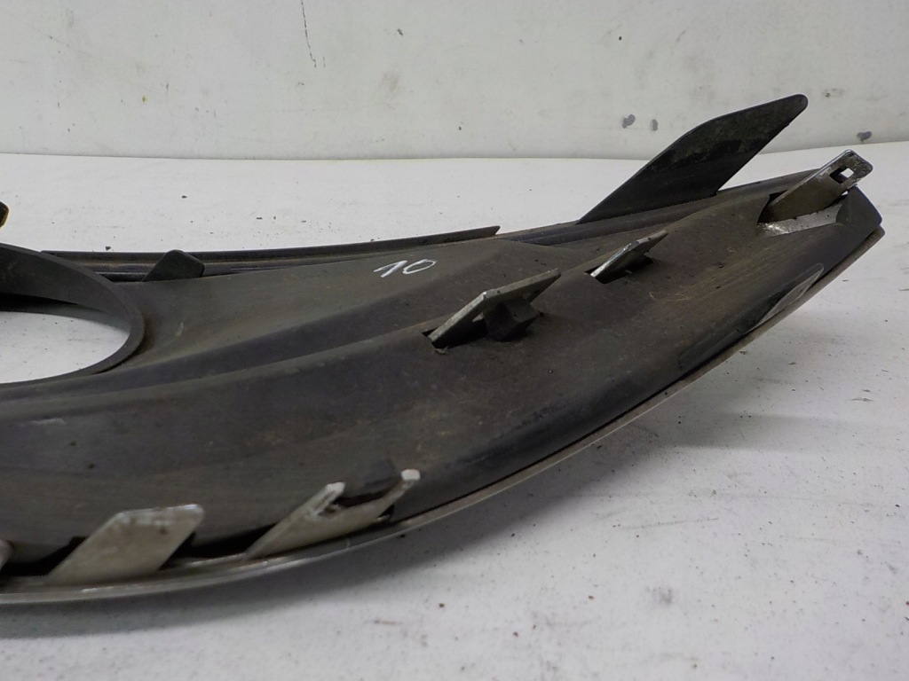 Opel insignia a lift решётка решётка радиатора бампера правая Киев