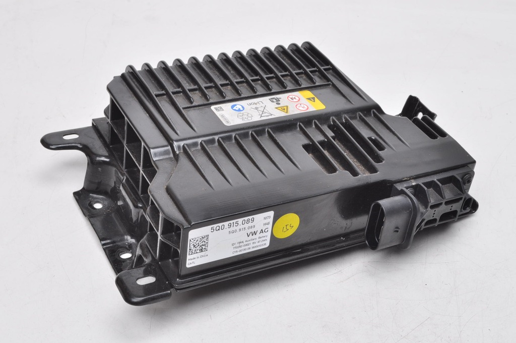 фото №1, Volkswagen golf vii асистент акумулятора акумулятор запуск стоп 5q0915089