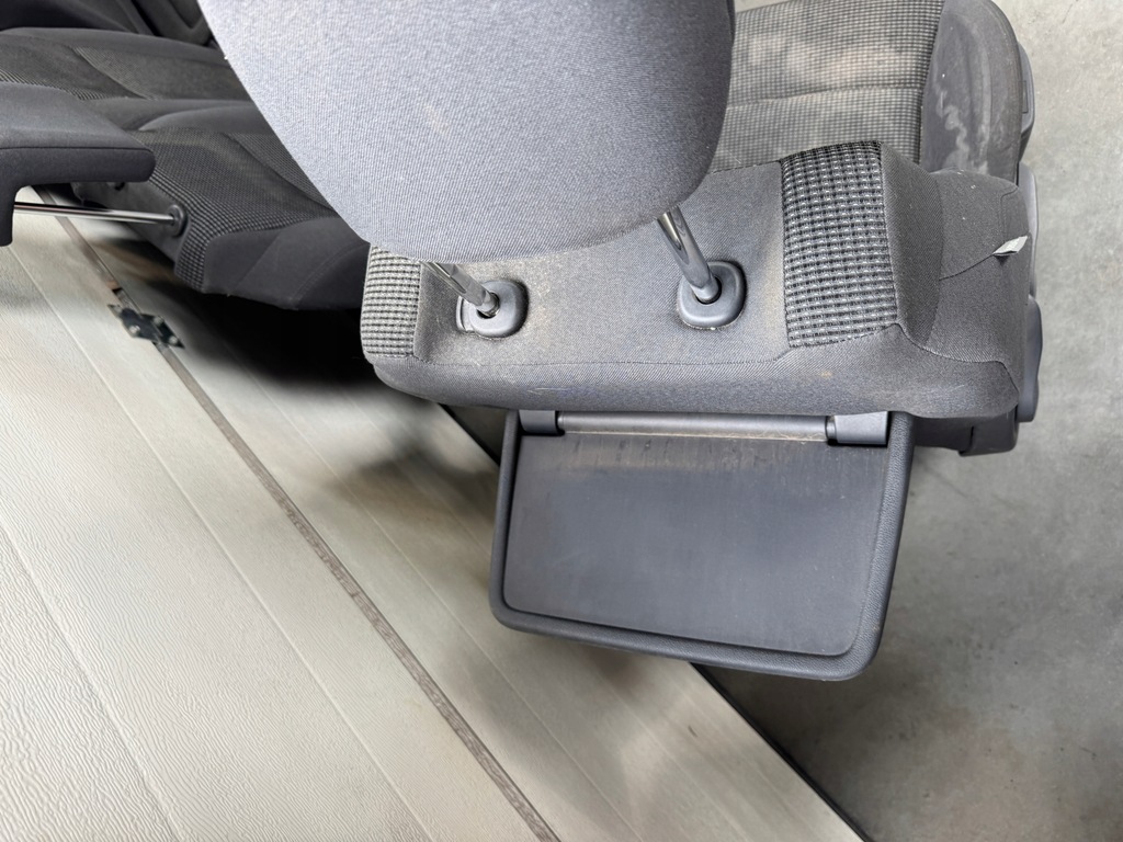 фото №11, Peugeot 5008 i сиденья обшивки подлокотник комплект