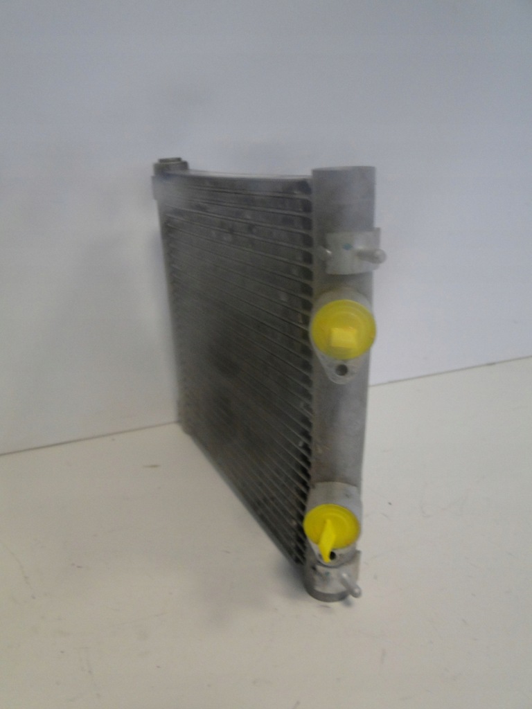 фото №10, Mercedes s klasa 223 w223 радиатор масла 63 amg