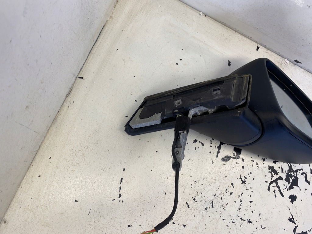 фото №9, Bmw i3 зеркало правое 5 pin фотохромный eu