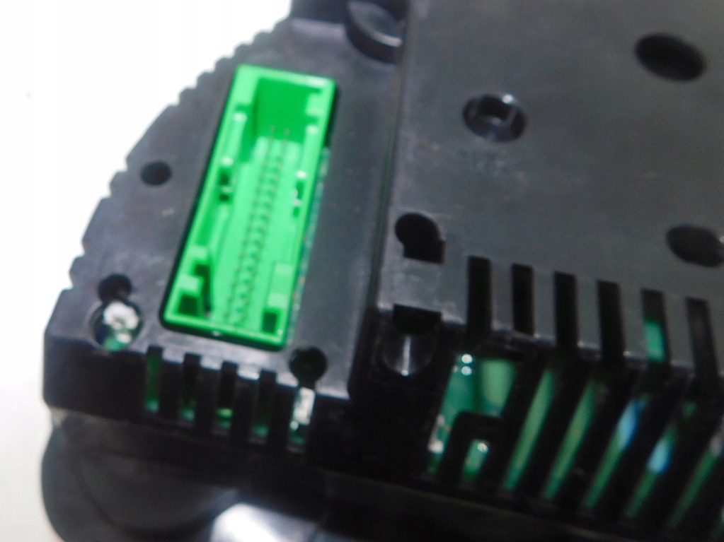 фото №9, Audi a4 b6 2.0fsi 2003r счетчик приборы спидометр 8e0920900