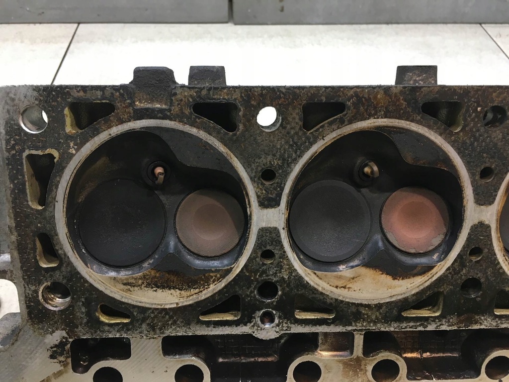 фото №10, Головка dodge caravan iii 3.3 v6 4621510c