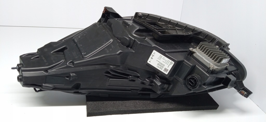 Tesla model 3 y рестайлінг  20- фара перед правий full led європа  1514953-00-c Київ