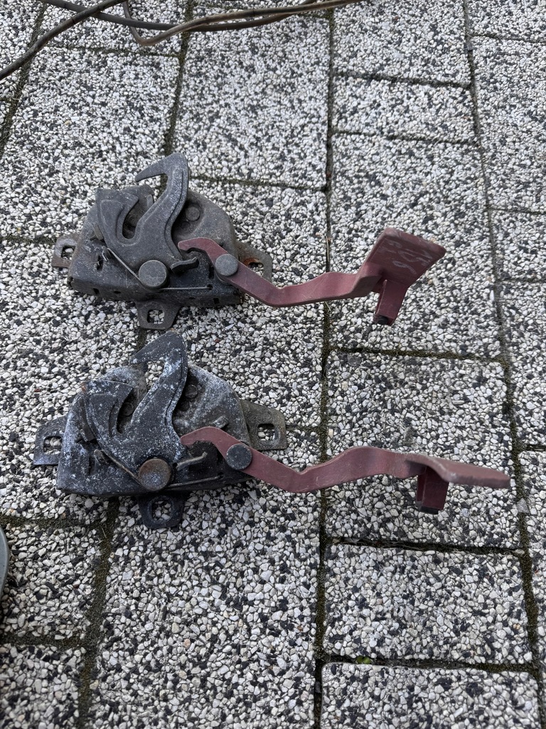 фото №1, Alfa romeo 156 lift замок засов капот eu