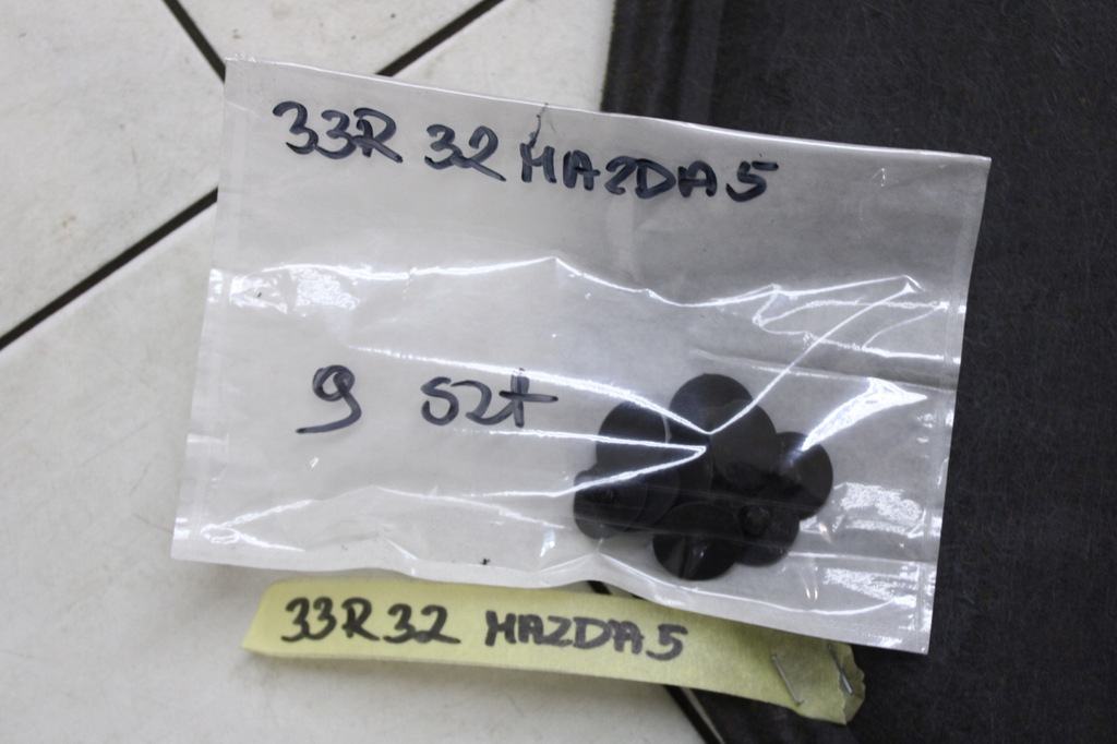 фото №5, Mazda 5 v 05r- шумоизоляция шумоизоляция подкрылок капот + клипсы