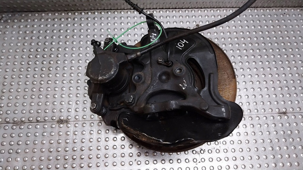 фото №3, Поворотный кулак ступица суппорт левый перед 20900 mercedes w203 w209 slk r171 2.2cdi