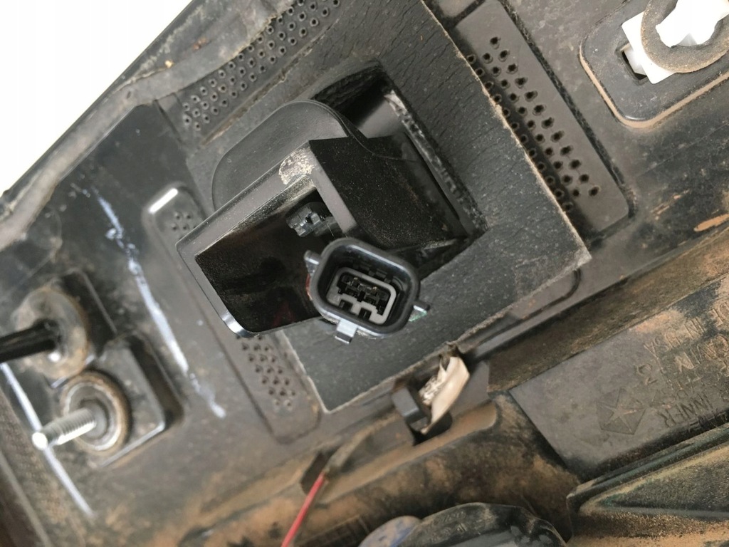 фото №14, Chrysler pacifica 17- спойлер козирок кришки задня