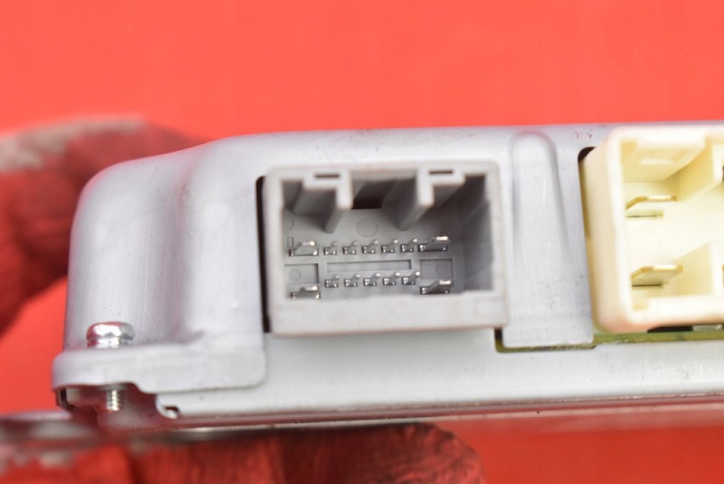 фото №8, Блок управления модуль конвертер dc/dc 82714fl000 subaru outback 5 v 2.5 175 km