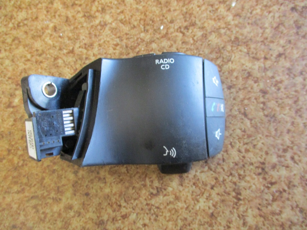 фото №1, Переключатель радио renault koleos i 1 e025550