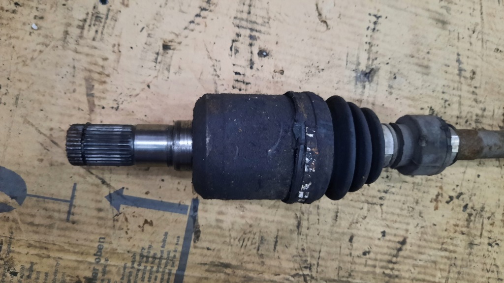 фото №2, Привідний вал ліва mazda 6 2.0d 05r