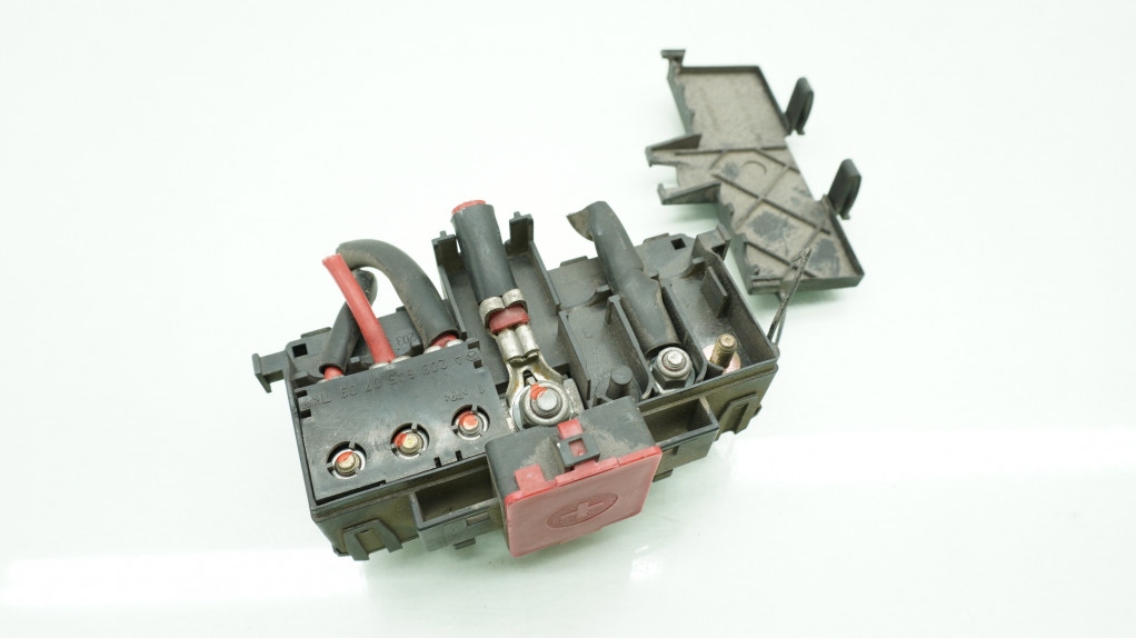 фото №1, Mercedes slk r171 клемма предохранитель распределитель a2035450803 271944