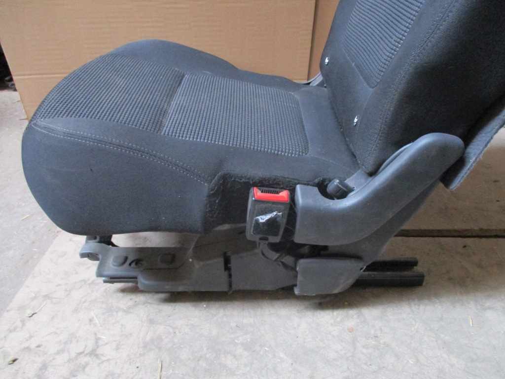 фото №9, Сиденье средний задняя peugeot 5008