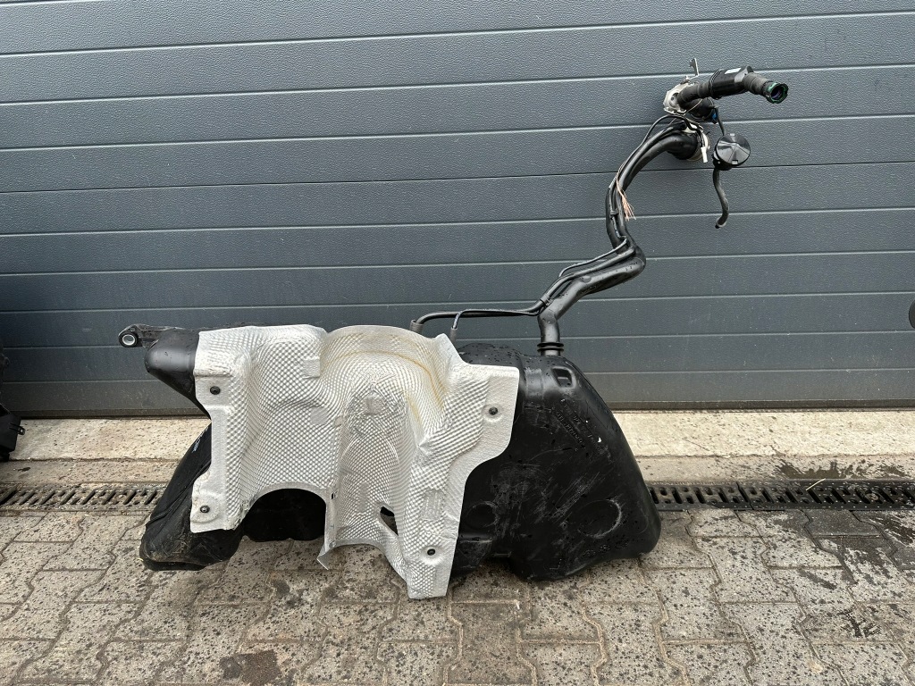 Бак пального, bak, бак, дизель mercedes c klasa w205 de гібрид 2.2 Зі Шроту
