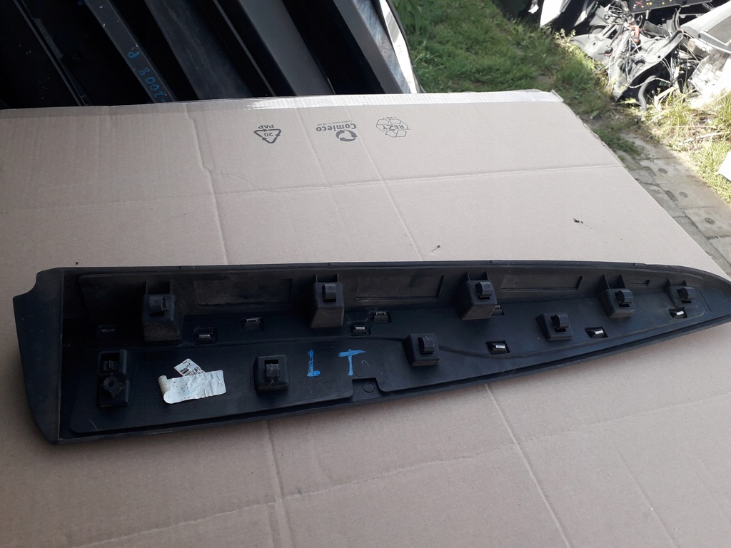 фото №4, Молдинг дверь левая задняя задняя renault clio iv