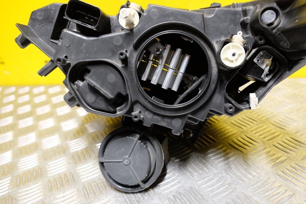 фото №6, Bmw i3 i01 2013- фара лампа адаптивный led r usa