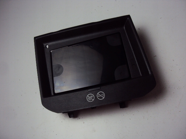 фото №1, Зарядное устройство станция peugeot 3008 ii 2016-