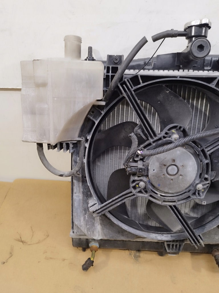 фото №6, Радіатор wody + вентилятор 1.6 b автоматична коробка передач nissan note e11 lift 2009-2012