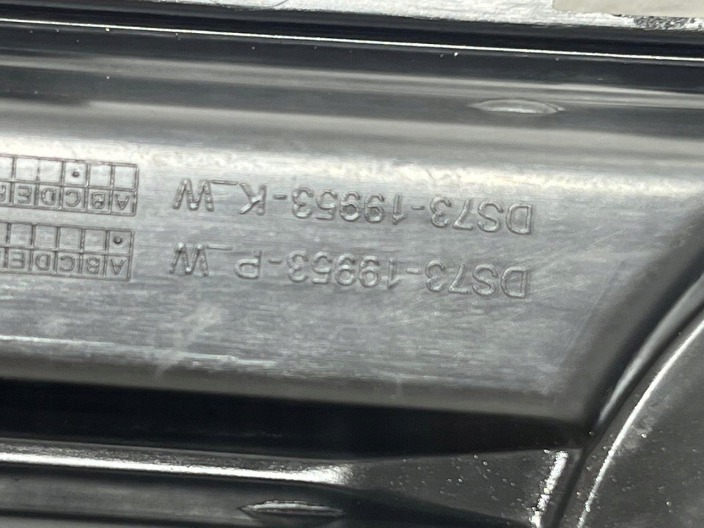 Решётка решётка  бампера противотуманной фары левая ds73-19953-ab ford mondeo v mk5 15r Недорого