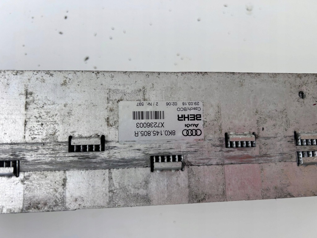 Audi a4 b8 8k0 інтеркулер 8k0145805 r оригінал Доставка