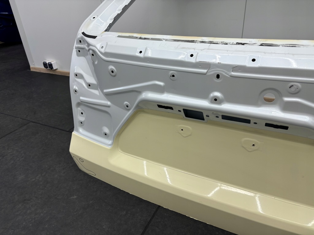 фото №10, Toyota bz4x кришка багажника багажника задня задня