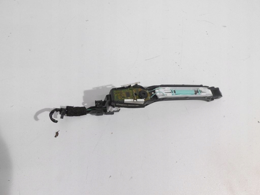 фото №1, Lexus is 300h 200t 2016r ручка наружная перед