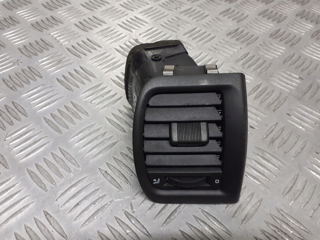 фото №1, Решітка обдув права skoda fabia ii