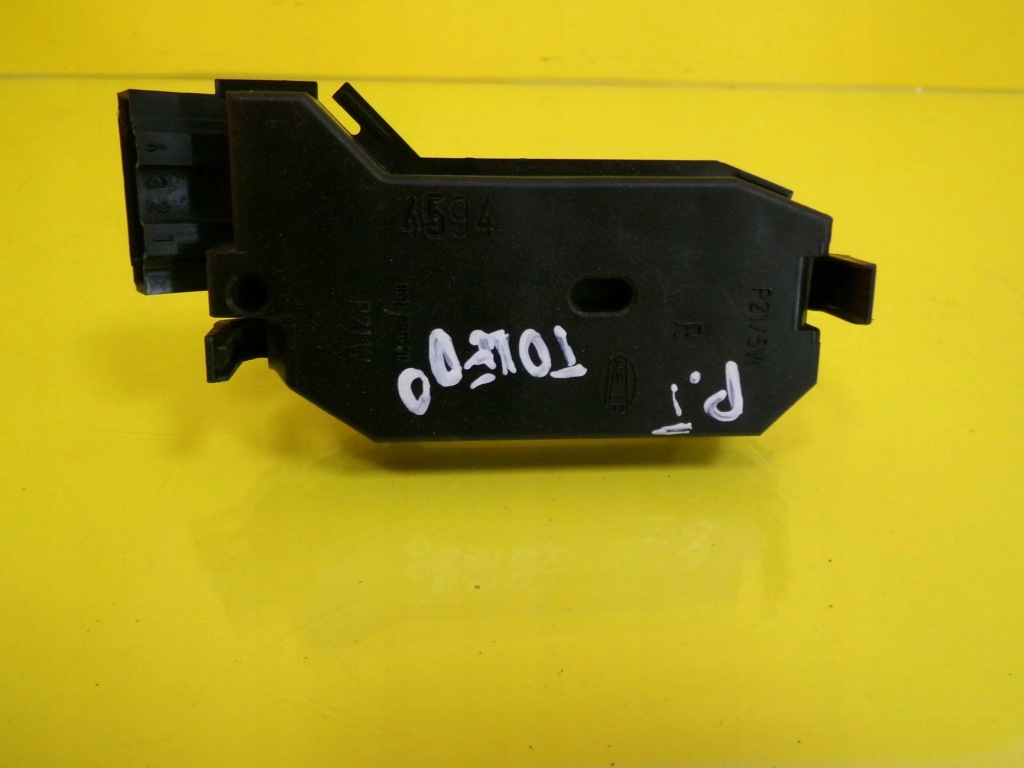 фото №5, Вкладыш лампы правый задняя seat toledo i 961638-00 nr357